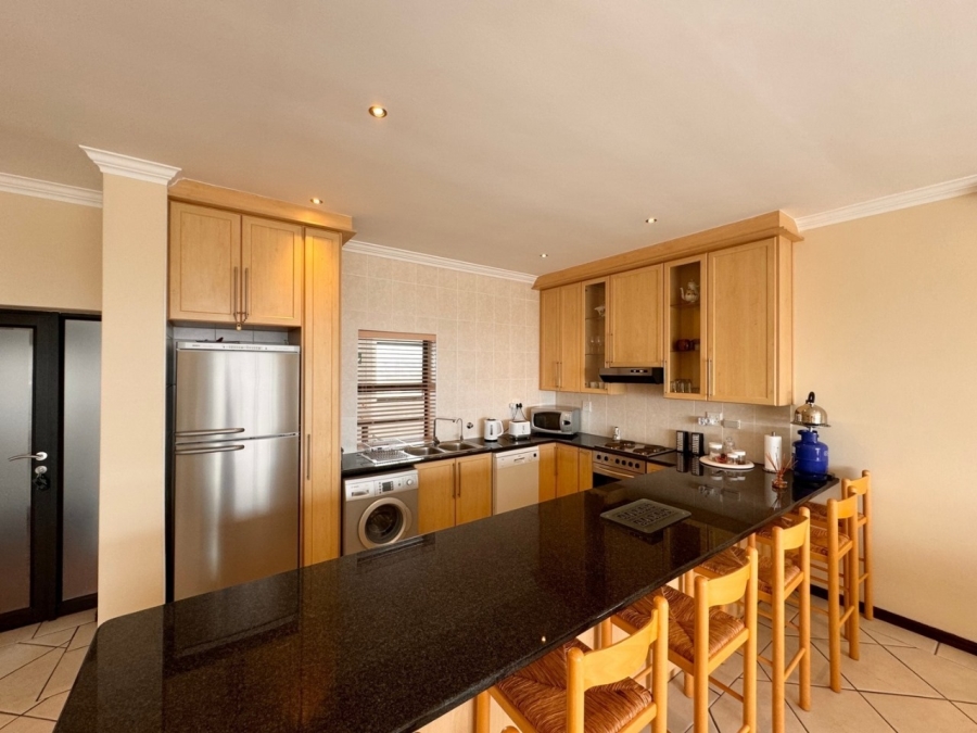 To Let 2 Bedroom Property for Rent in Big Bay Western Cape